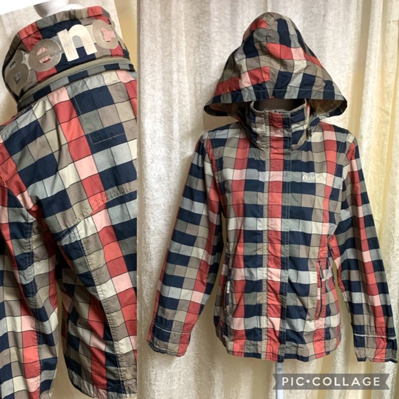 Bench jacket🤍 - Picture 3 of 8